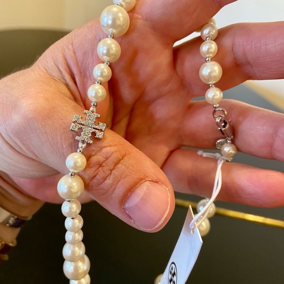 NWT Authentic classic rare Tory Burch Pearl Crystal Short Necklace - Picture 13 of 16